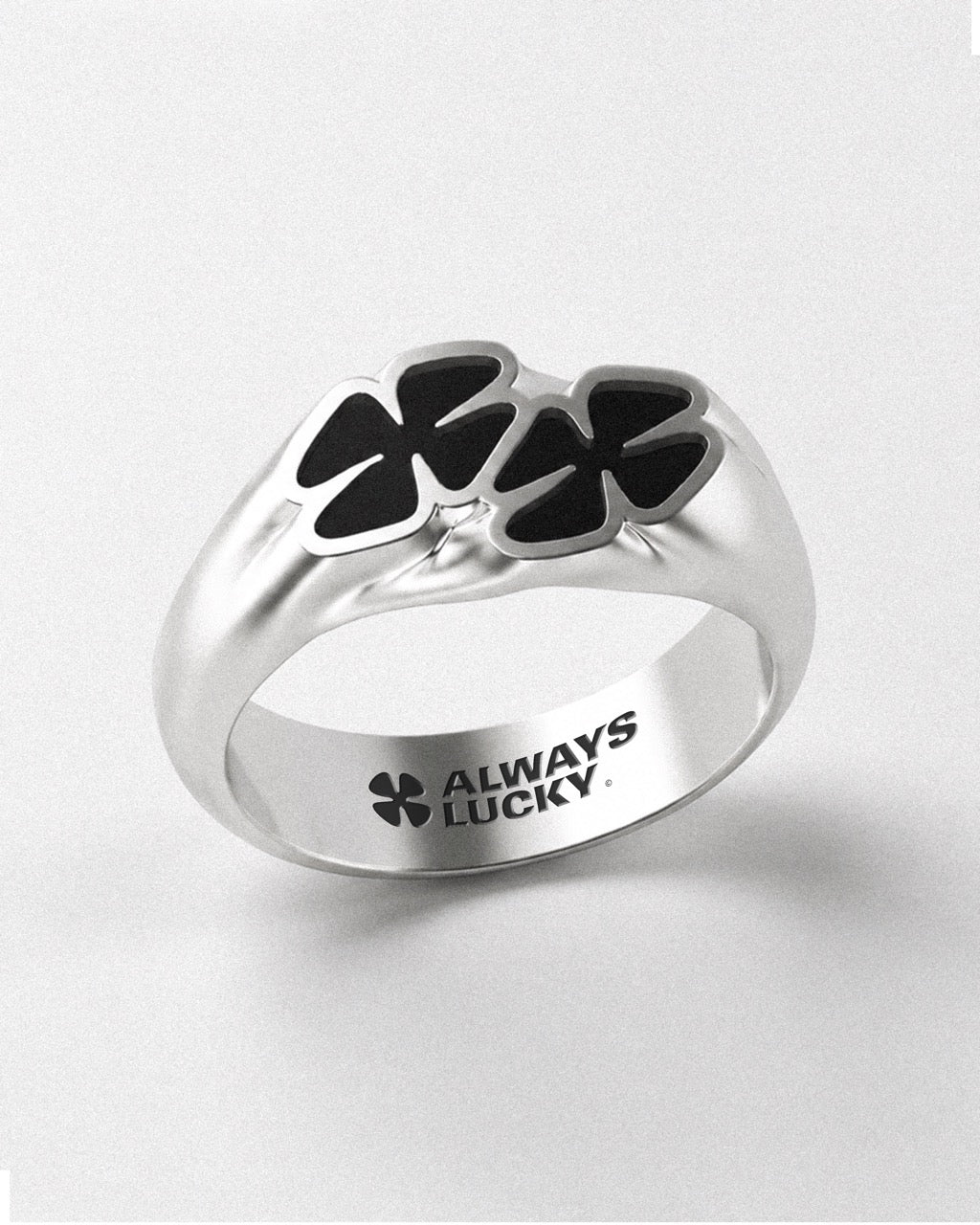 Double Clover Ring